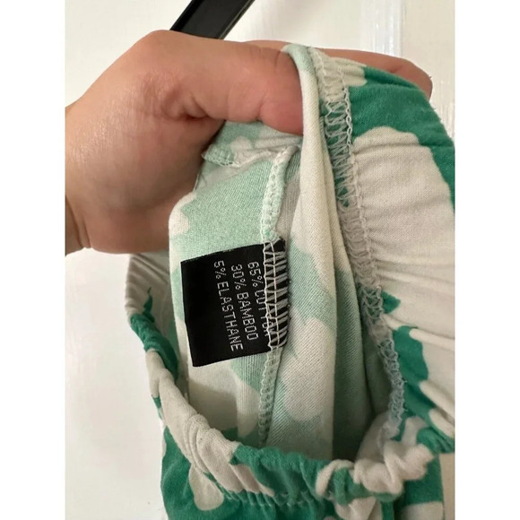 Women’s size small Shamrock leggings - Picture 6 of 6